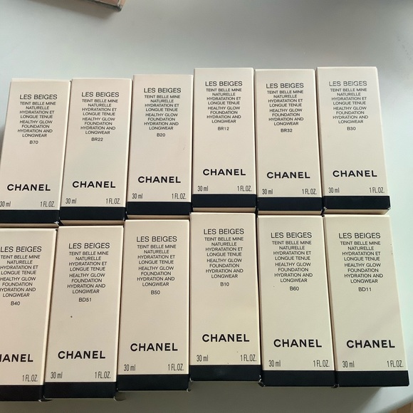 Chanel Les Beiges Healthy Glow Foundation and Longwear (multiple shades) - Picture 2 of 2